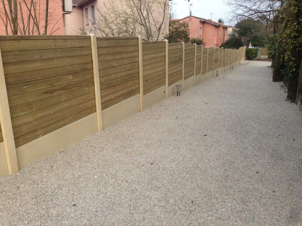 4 Cloture plaque beton remplissage bois Saint Aubin de medoc 33160 scaled 1